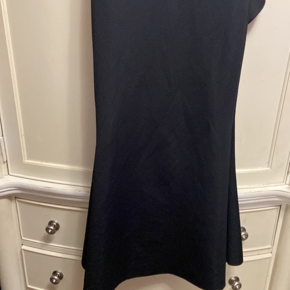 Black gown M - Picture 10 of 10